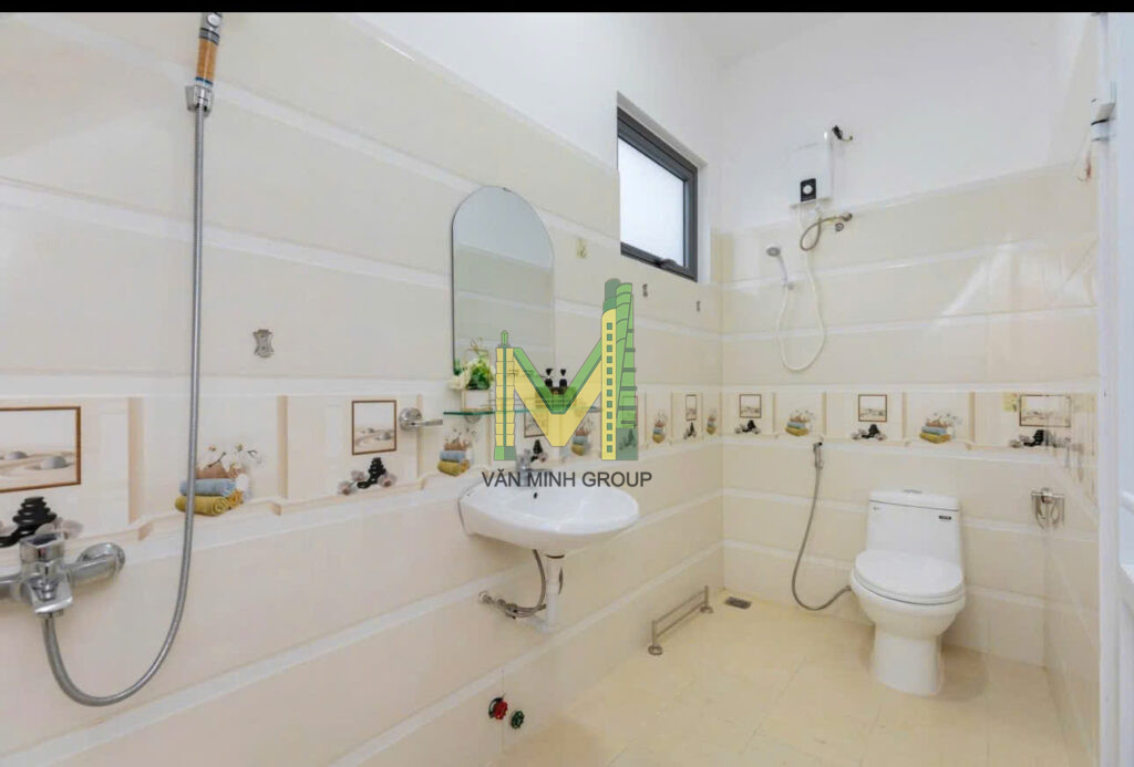 Bán nhanh căn biệt thự sân vườn toạ lạc Đường Nam Hồ Phường Xuân Trường  Đà Lạt.  giá chỉ 10.5tỷ đồng - Ảnh 2