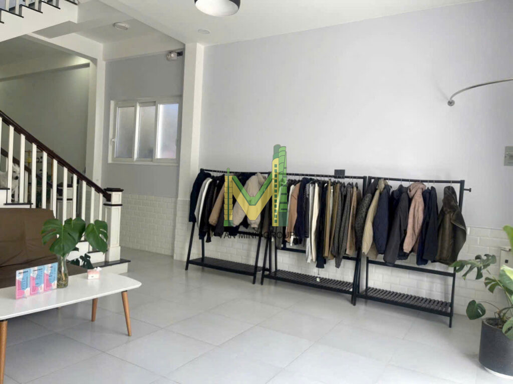 BÁN NHÀ ĐẸP 4 TẦNG TẠI ĐƯỜNG NGUYỄN THƯỢNG HIỀN PHƯỜNG CAM LY ĐÀ LẠT - Ảnh 1