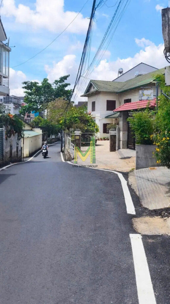 BÁN ĐẤT TẶNG NHÀ MẶT TIỀN NGUYỄN CÔNG TRỨ – PHƯỜNG XUÂN HƯƠNG, ĐÀ LẠT - Ảnh 3