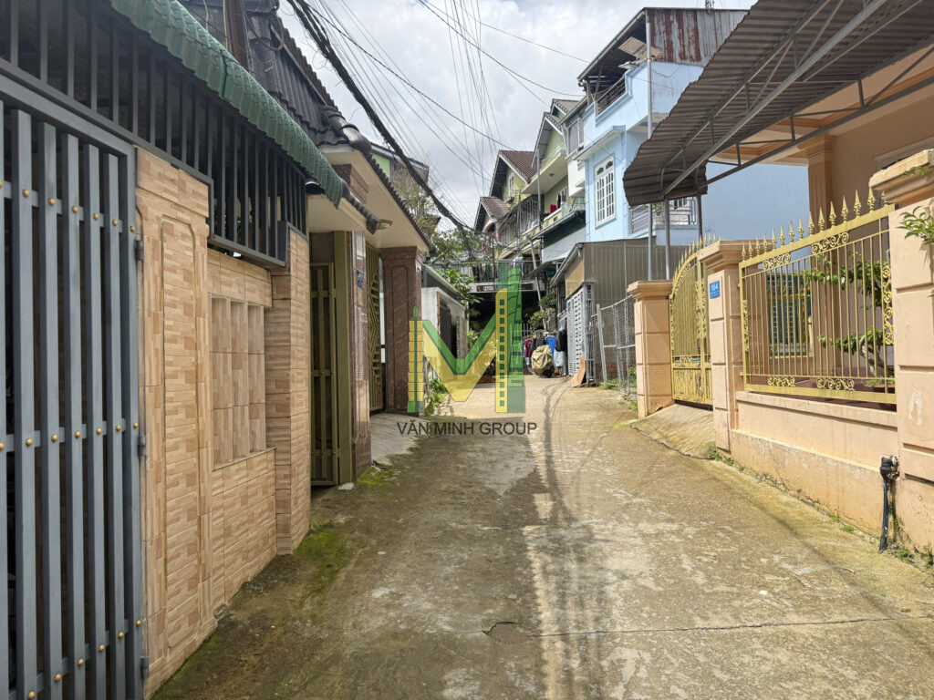 BÁN NHÀ ĐỊNH CƯ NGAY KHU DÂN CƯ AN NINH – ĐỒI THÔNG TIN P.LÂM VIÊN ĐÀ LẠT - Ảnh 2