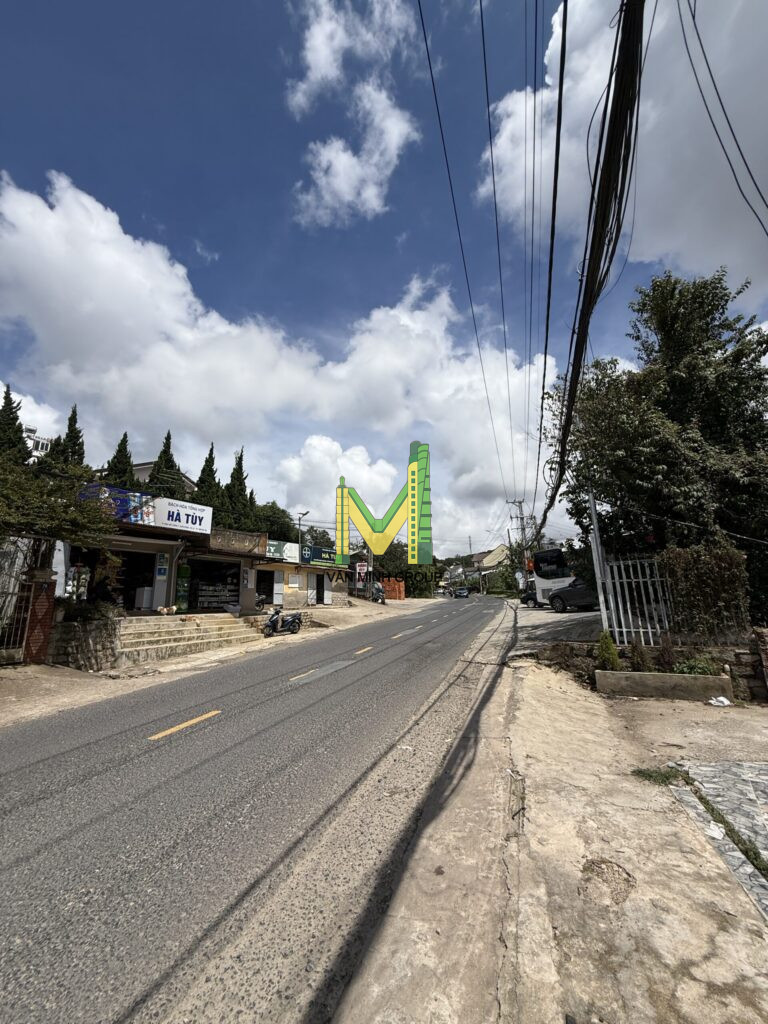 CẦN BÁN NHÀ MẶT TIỀN ĐƯỜNG TRIỆU VIỆT VƯƠNG –PHƯỜNG XUÂN HƯƠNG- ĐÀ LẠT