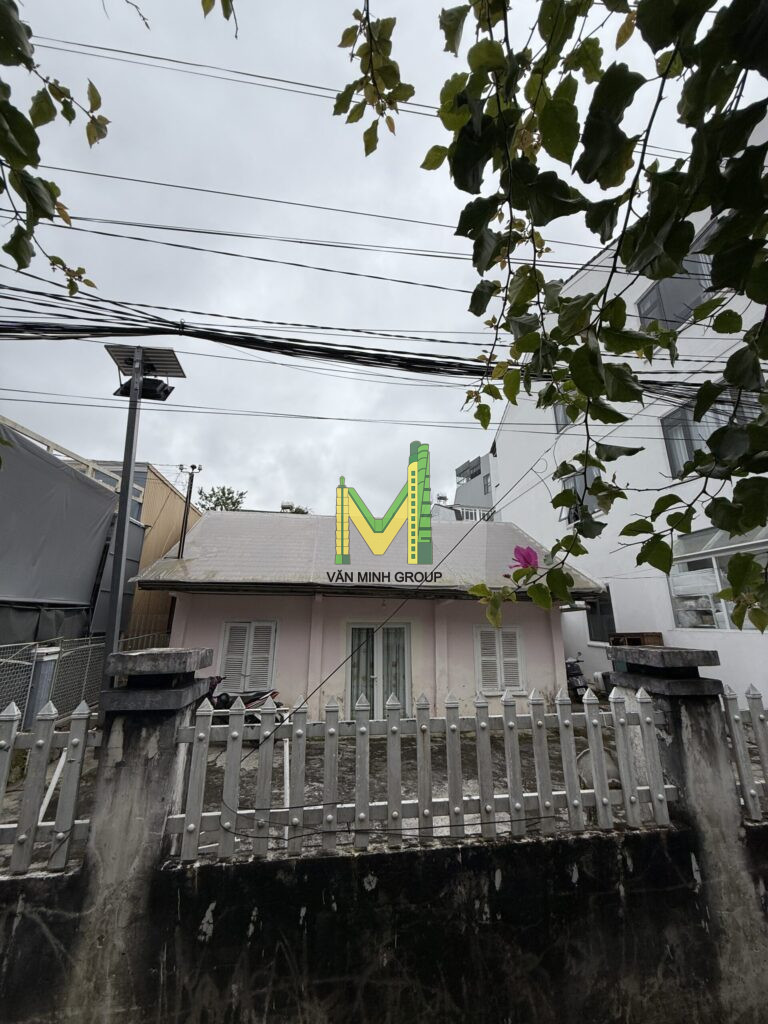 BÁN ĐẤT TẶNG NHÀ CẤP 4 – TRUNG TÂM TP. ĐÀ LẠT