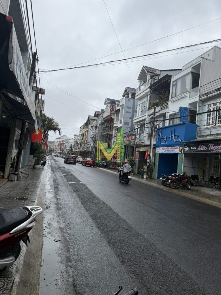 Bán Nhà Ở Mặt Tiền KQH Mạc Đỉnh Chi- Phường Xuân Hương- Đà Lạt - Ảnh 3