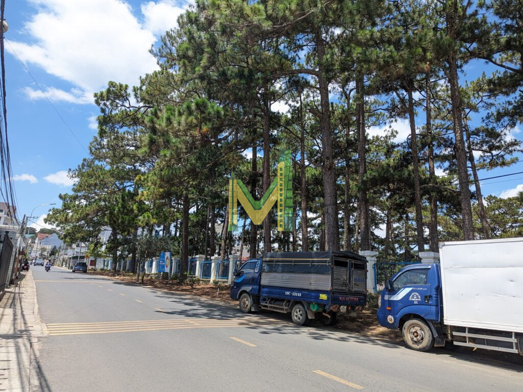 BÁN GẤP LÔ ĐẤT ĐẸP 780M2 HAI MẶT TIỀN ĐƯỜNG NAM HỒ, ĐÀ LẠT, CHỈ 16 TỶ GIÁ RẺ NHẤT THỊ TRƯỜNG - Ảnh 2