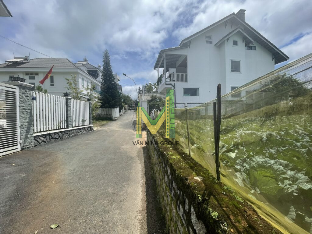 Đất xây dựng đường nhựa Ngô Tất Tố 269m2