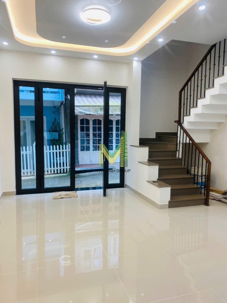 BÁN NHÀ 3 TẦNG MỚI XÂY NGAY TRUNG TÂM PHƯỜNG XUÂN HƯƠNG ĐÀ LẠT CHỈ 7,5 TỶ - Ảnh 2