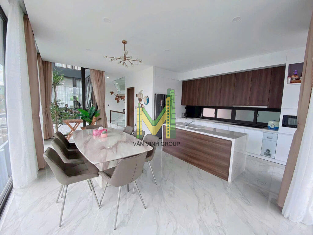 Bán villa mặt tiền đường Lý Nam Đế, P Lâm Viên Đà Lạt. giá chỉ 18 tỷ 