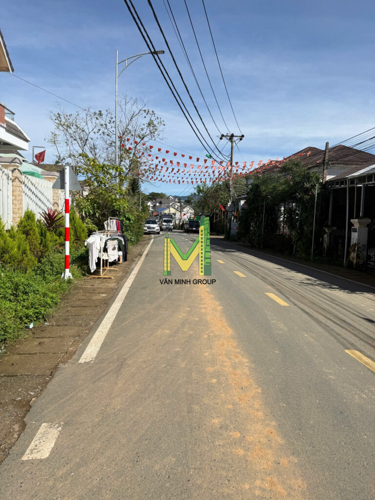 BÁN NHÀ ĐẸP ĐỊNH CƯ ĐƯỜNG NGÔ TẤT TỐ PHƯỜNG LÂM VIÊN ĐÀ LẠT (P8 CŨ) GIÁ 6,8 TỶ